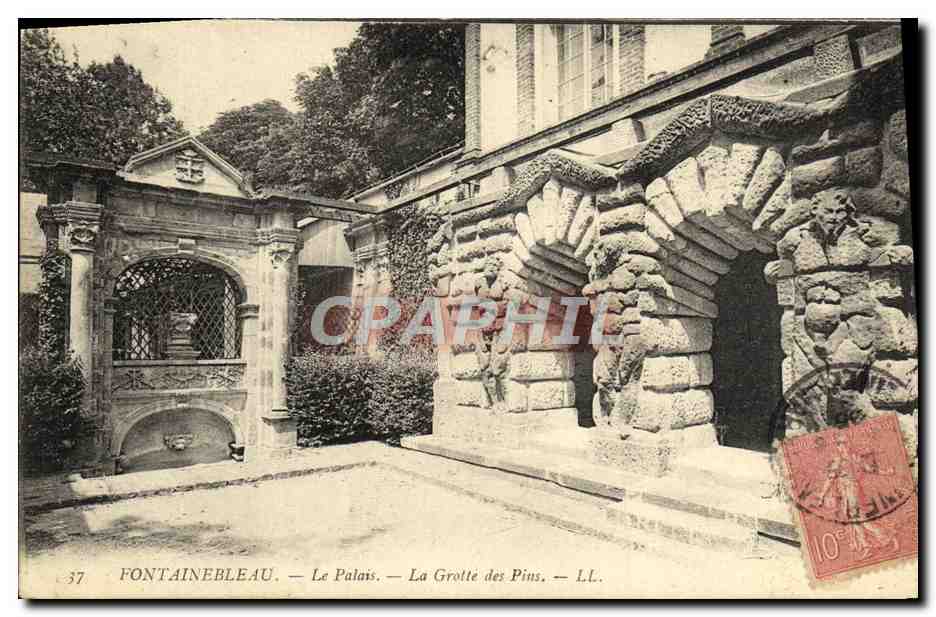 Fontainebleau — El Palacio — La Cueva de los Pinos — L.L.