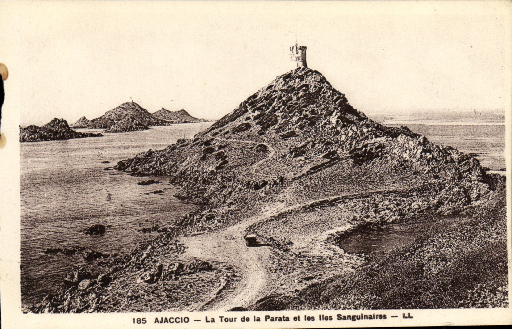 Ajaccio — La Tour de la Parata et les Îles Sanguinaires — LL