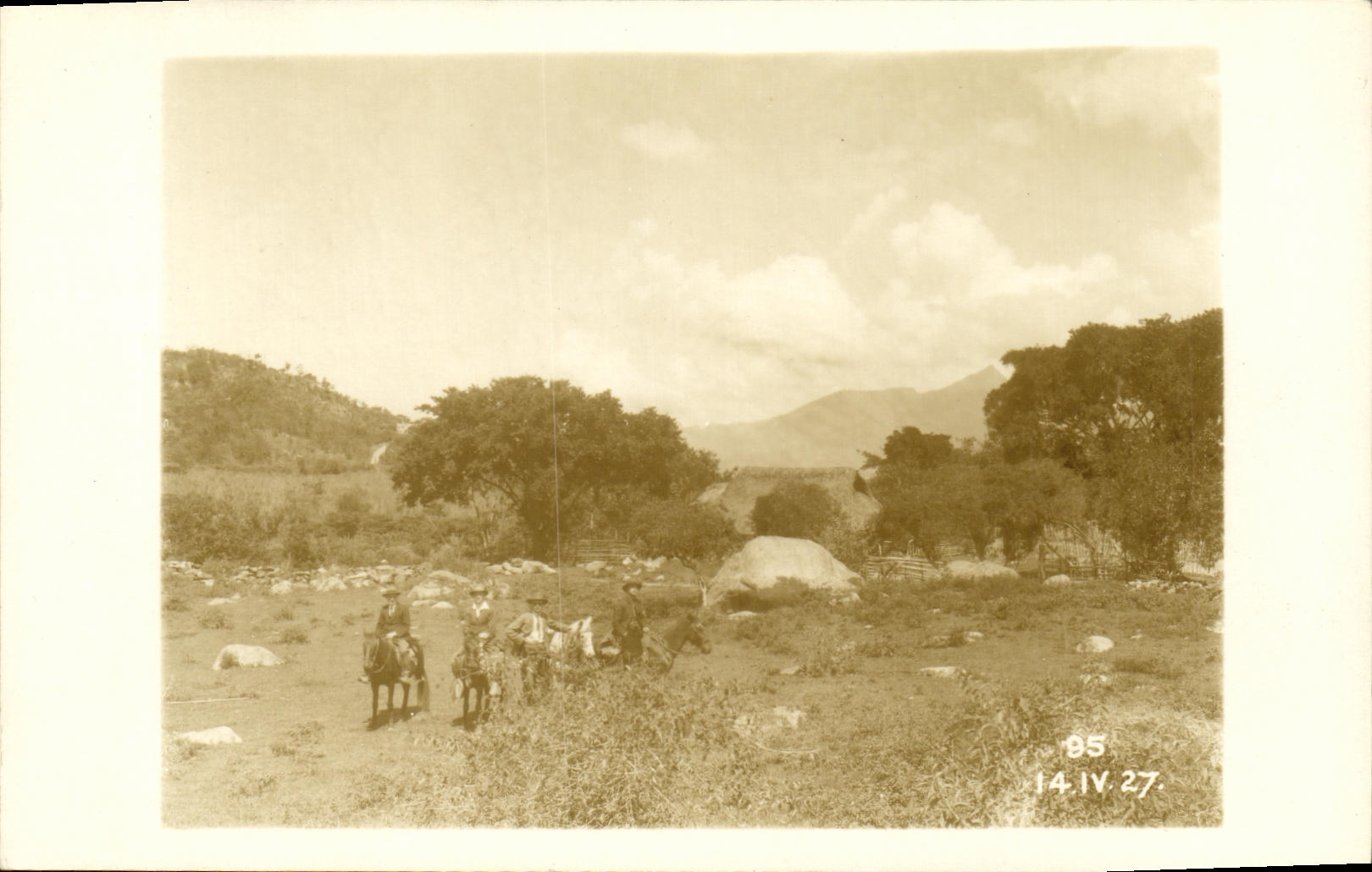 Excursion à Gazo — 14.IV.27 — éditeur non identifié, n° de série 95