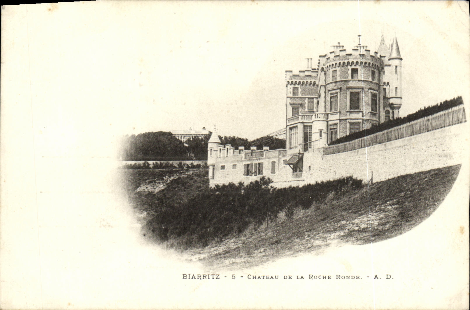 CPA Biarritz Chateau de la roche ronde