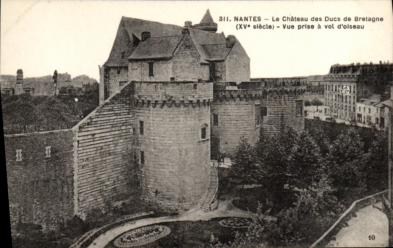 CPA Nantes Le chateau des ducs de bretagne