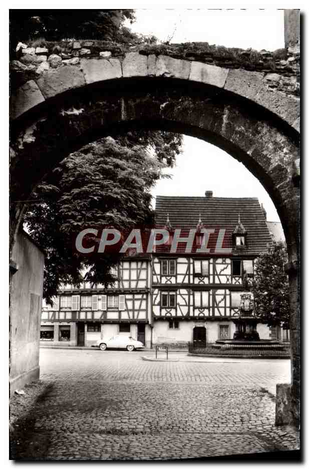 CPM Colmar Place des 6 Montagnes noires 