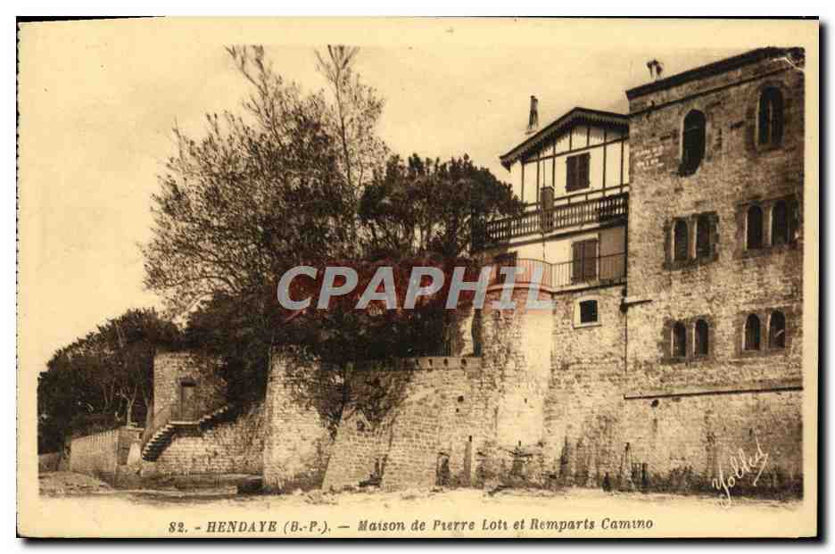 CPA Hendaye Maison De Pierre Lots Et remparts camino