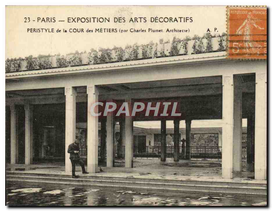 CPA Paris Exposition Des Arts Decoratifs Peristyle de la cour des metiers