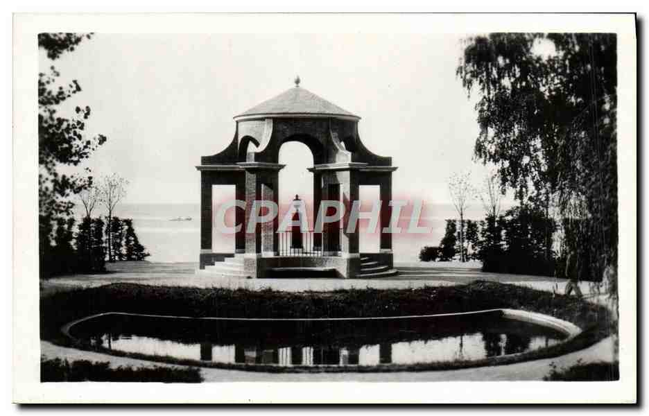 CPA Evian Les Bains Le Monument de la comtesse de Noailles