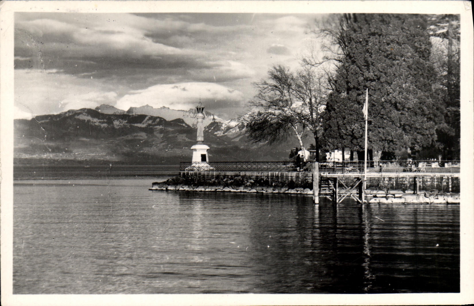 CPA Evian Les Bains Vue sur la cote Suisse