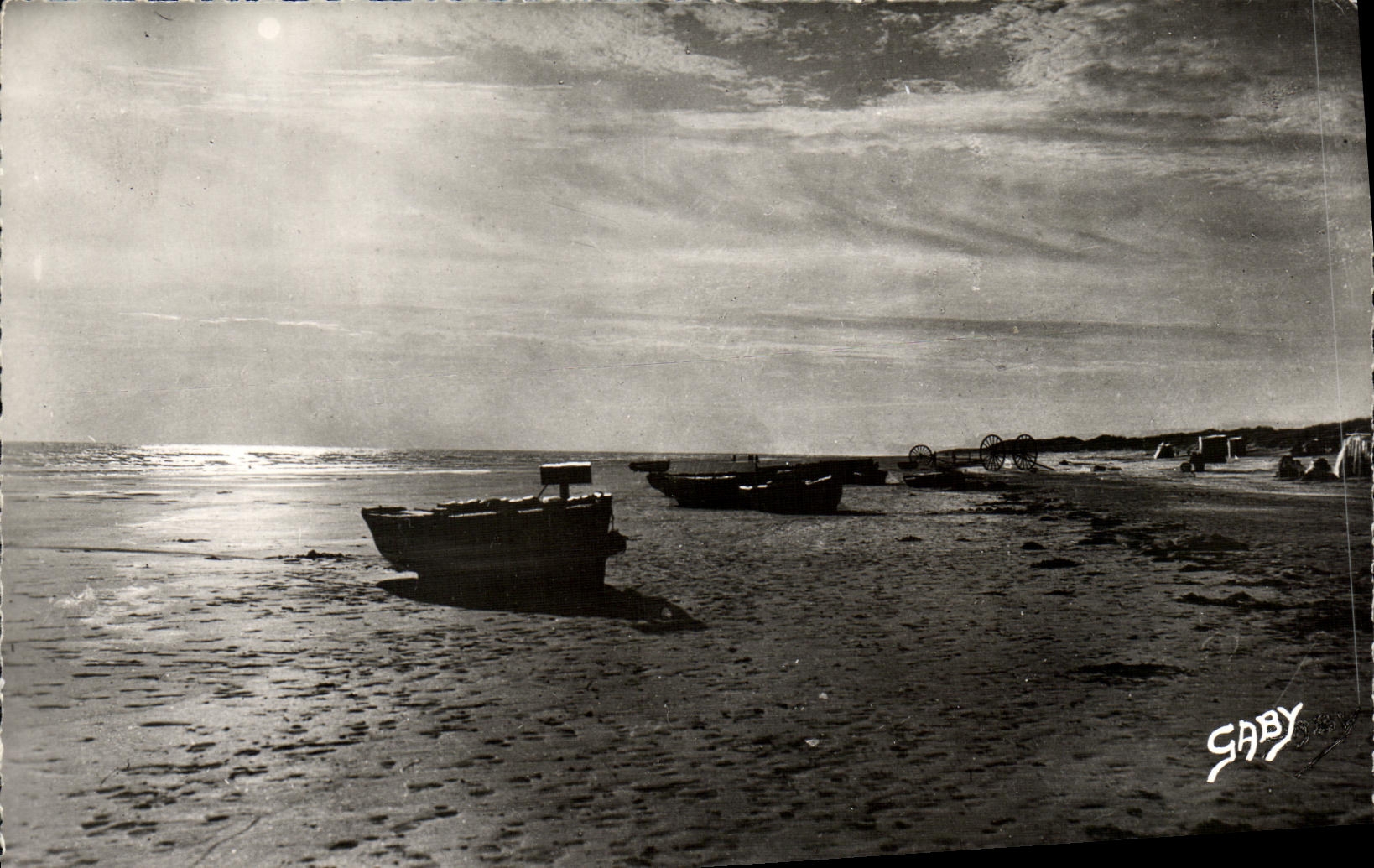 ST-JEAN-de-MONTS (Vendée) — The Beach at Dusk — GABY Editions