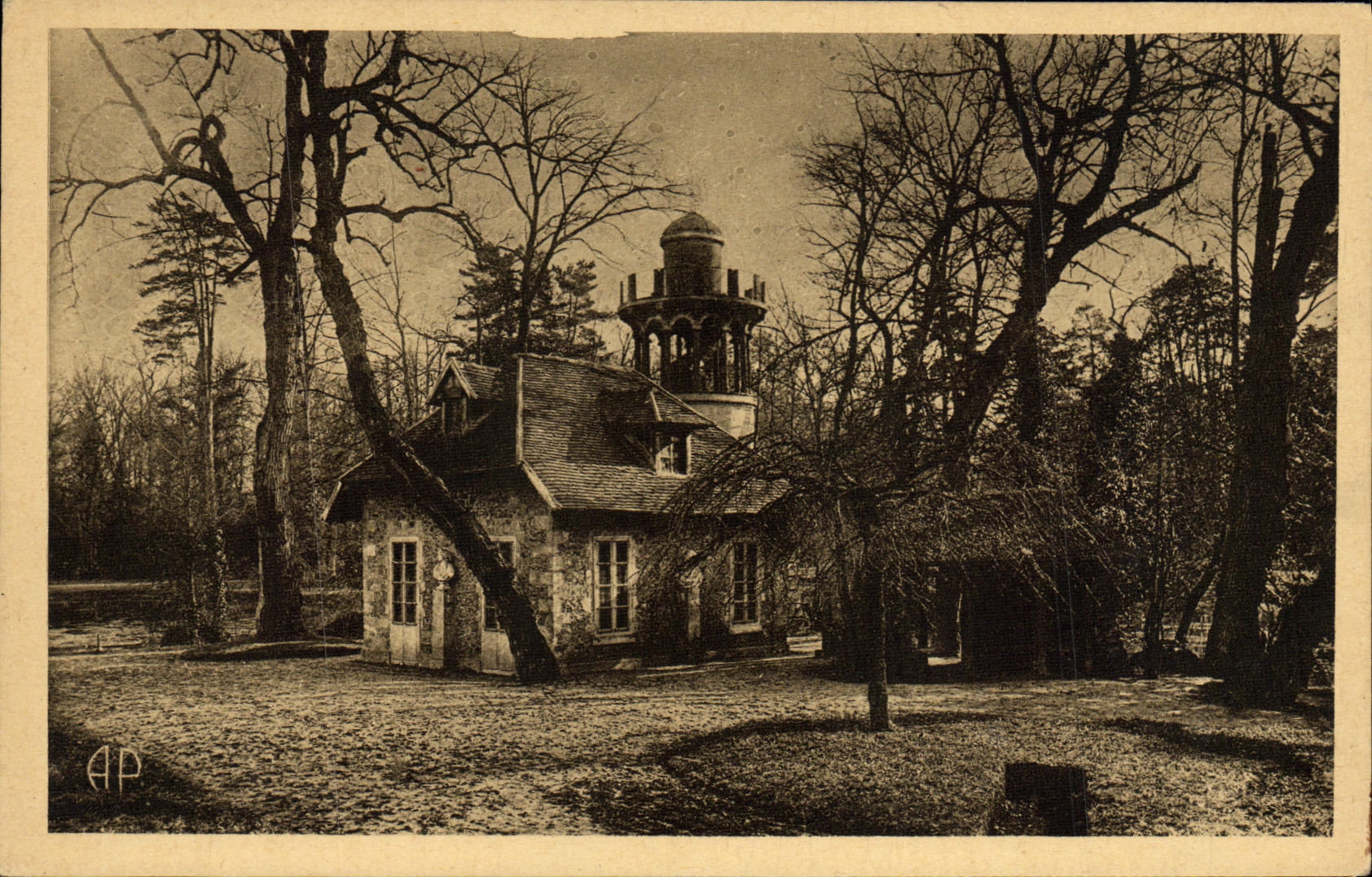Hameau de Marie-Antoinette — La Laiterie et la Tour de Malborough — E. Papeghin, Versailles