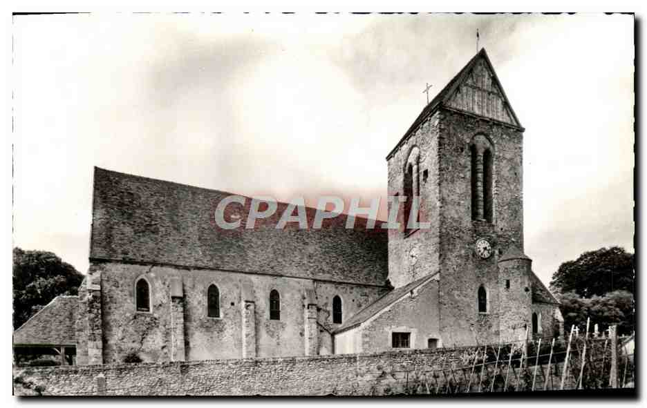Saint-Léger-en-Yvelines — Église du XIe siècle — Photo Royal L'Amoury