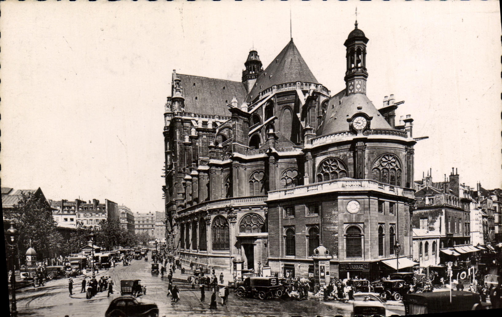 CPM Paris En Flanant Eglise Saint Eustache Et les Halles