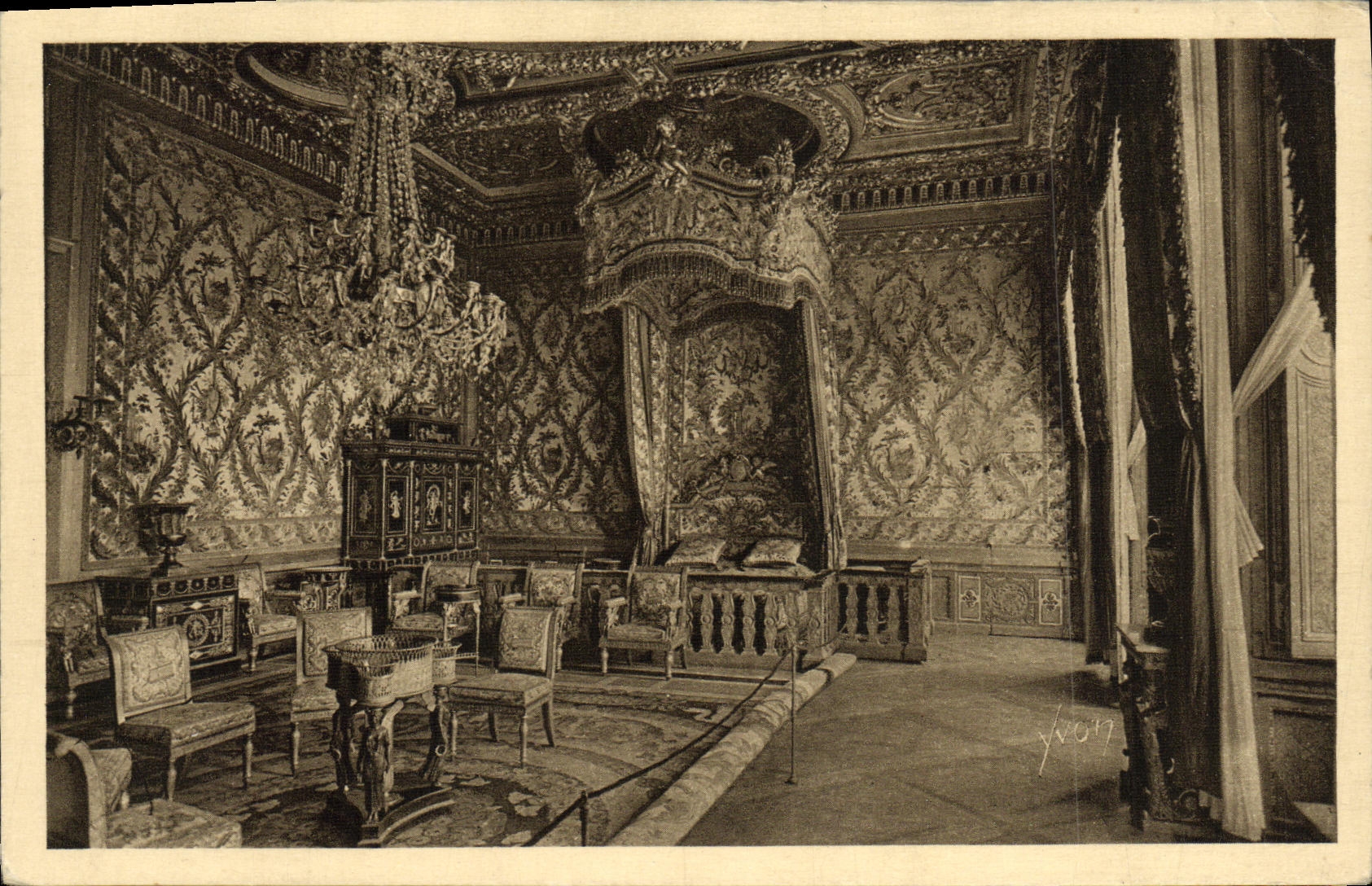 Camera delle Regine e delle Imperatrici — Palazzo di Fontainebleau — Edizione d'Arte YVON, Parigi