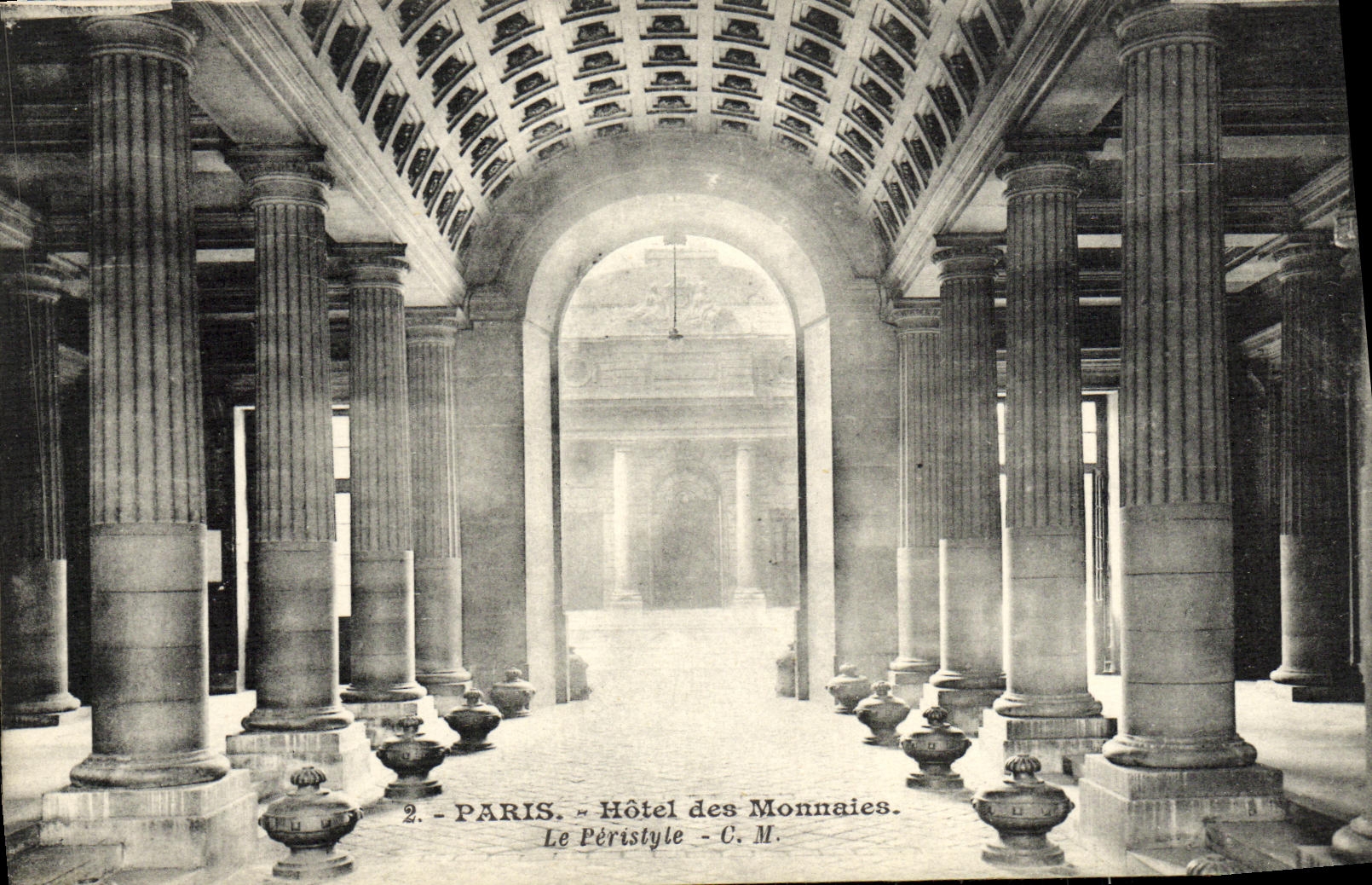 CPA Paris Hotel Des Monnaies Le Peristyle