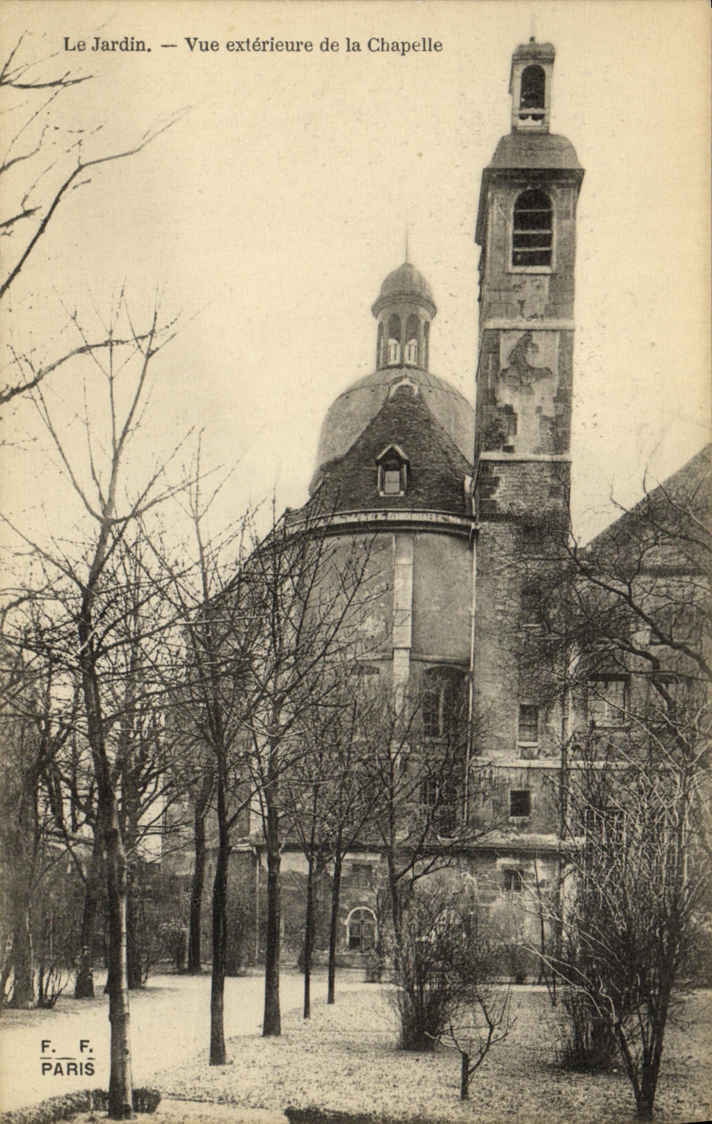 CPA Le Jardin Vue Exterieure De La Chapelle Paris