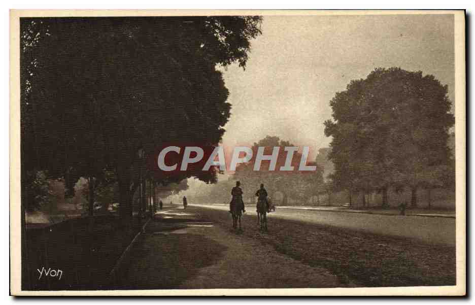 CPA Paris Allee des cavaliers Avenue du Bois de Boulogne 