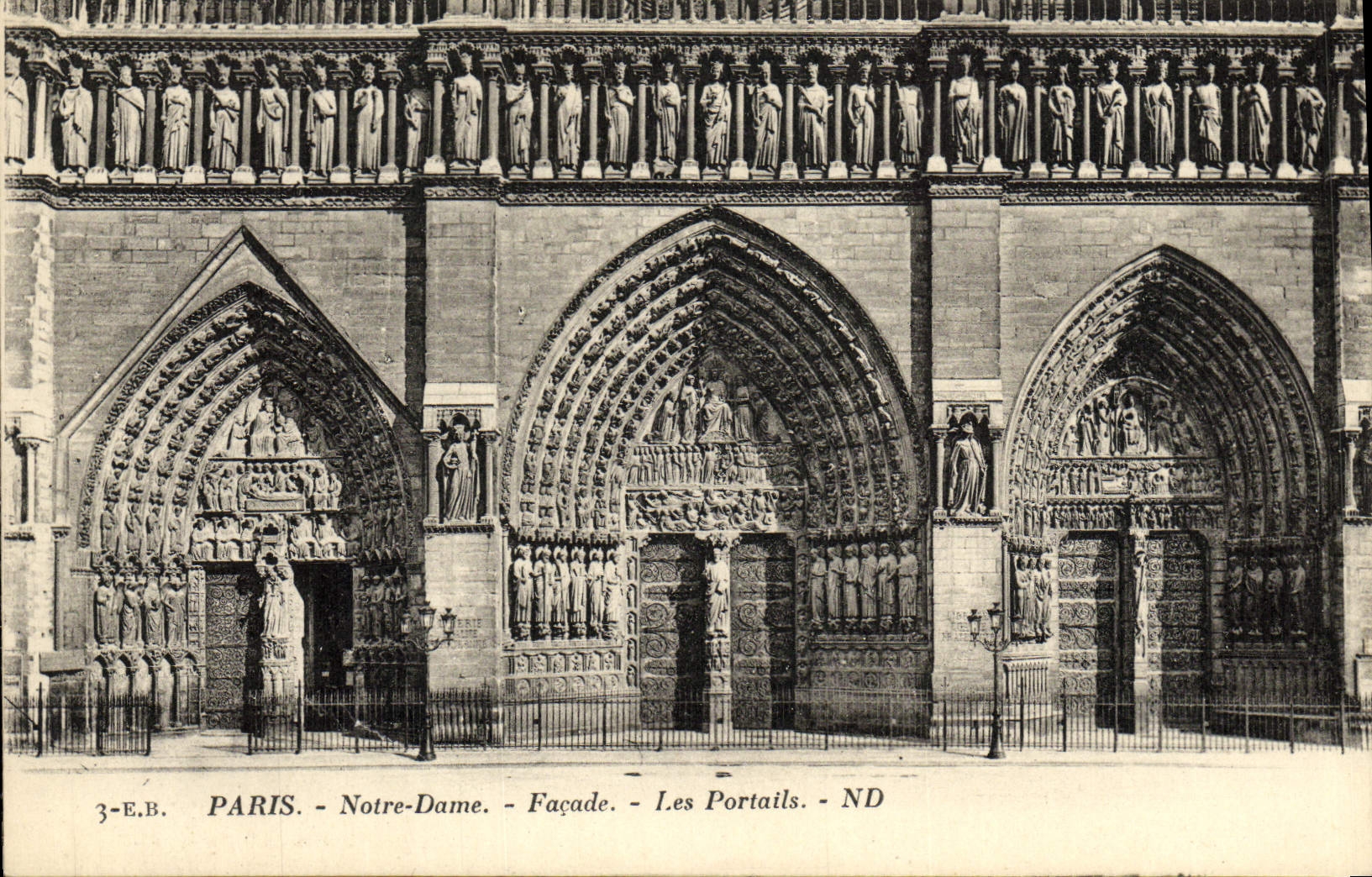 CPA Paris Notre Dame Facade Les portails 