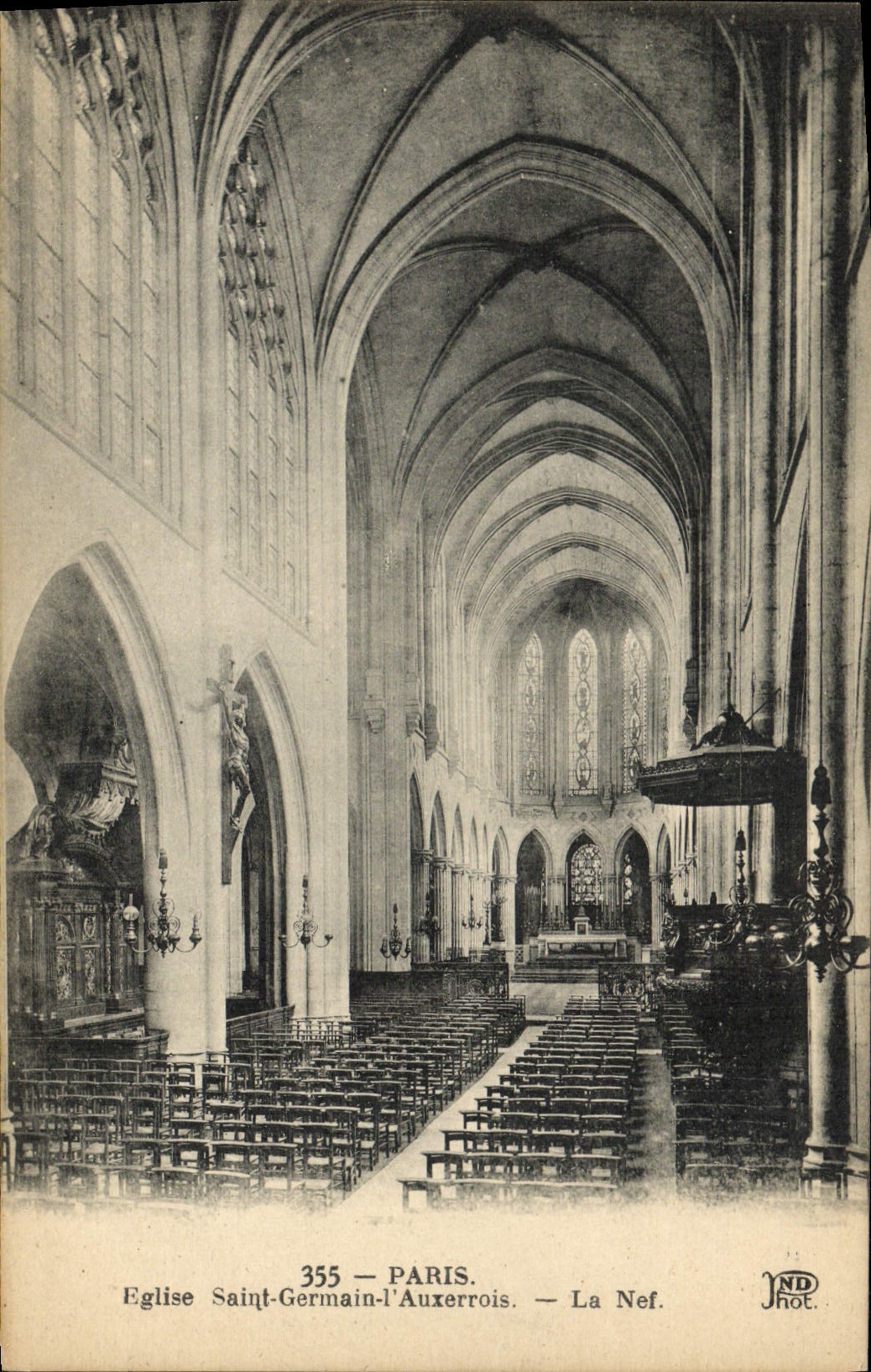 CPA Paris Eglise Saint Germain L'Auxerrois La nef