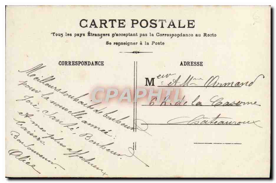 Femme en manteau fourré et chapeau — enneigé — éditeur non visible, n° 69 — Reverso