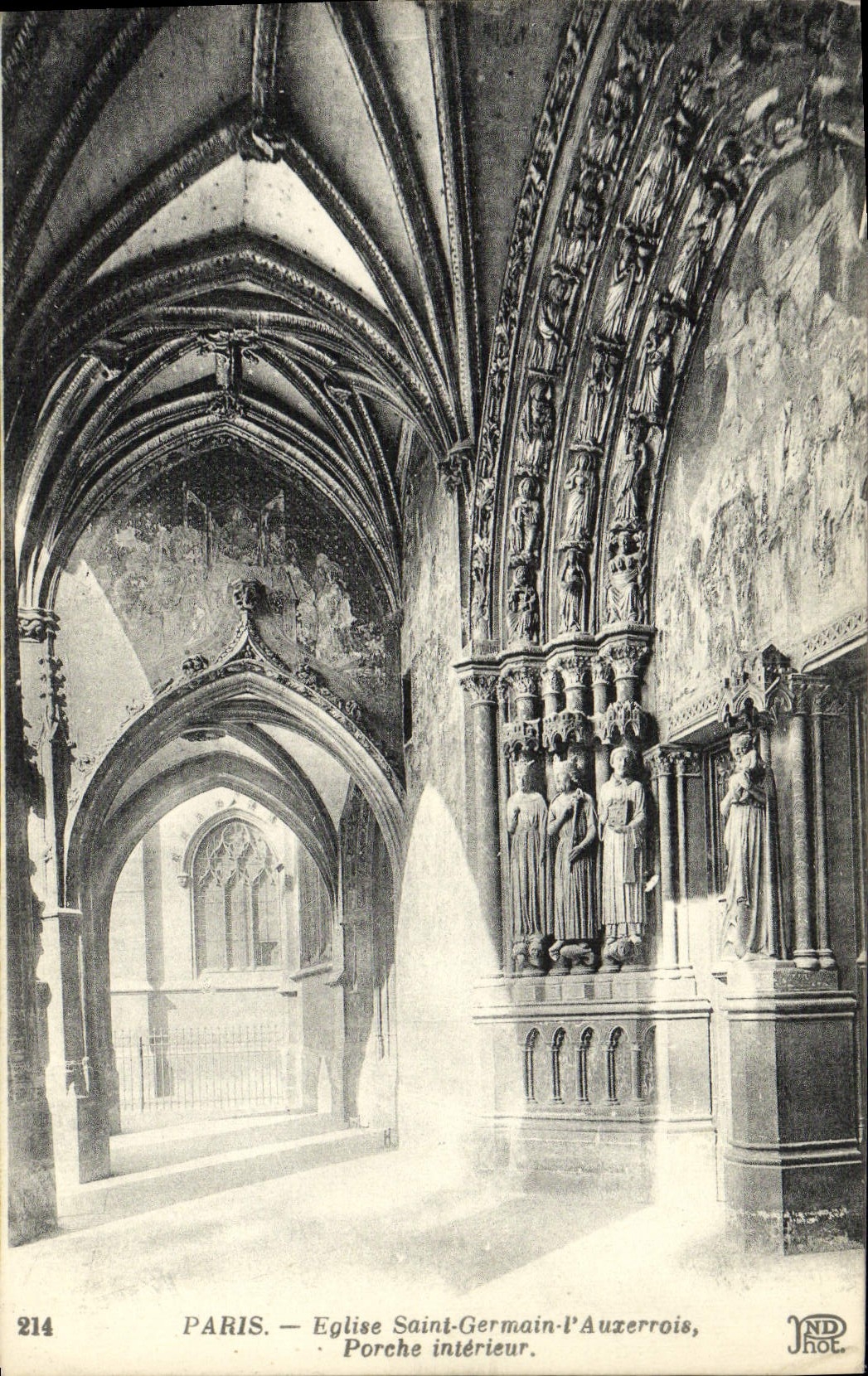 CPA Paris Eglise Saint Germain l'Auxerrois Porche Interieur