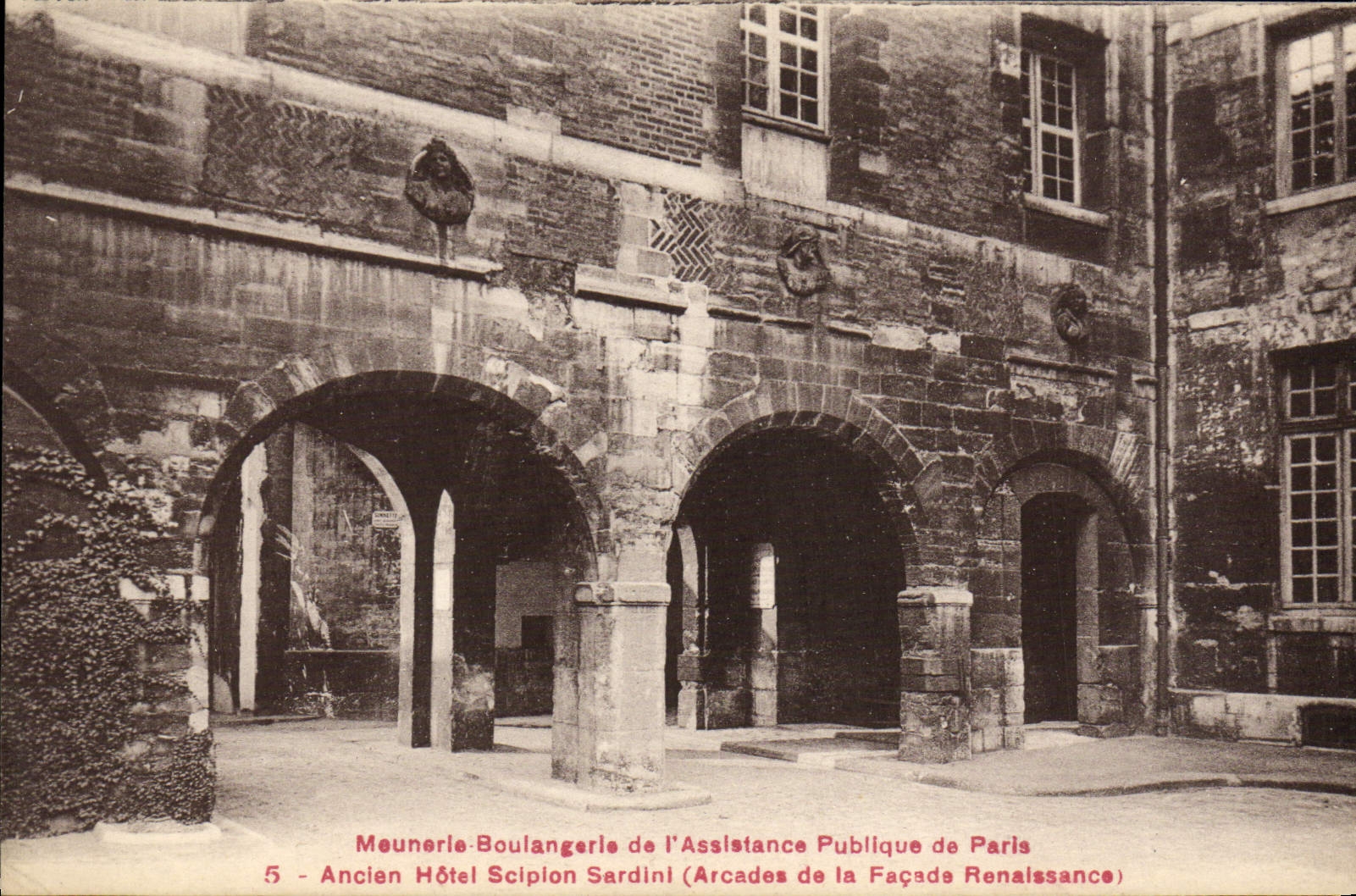 CPA Paris Meunerie Boulangerie de L'Assistance Publlque de Paris Ancien Hotel Scipion Sardini Arcades de la Facade 