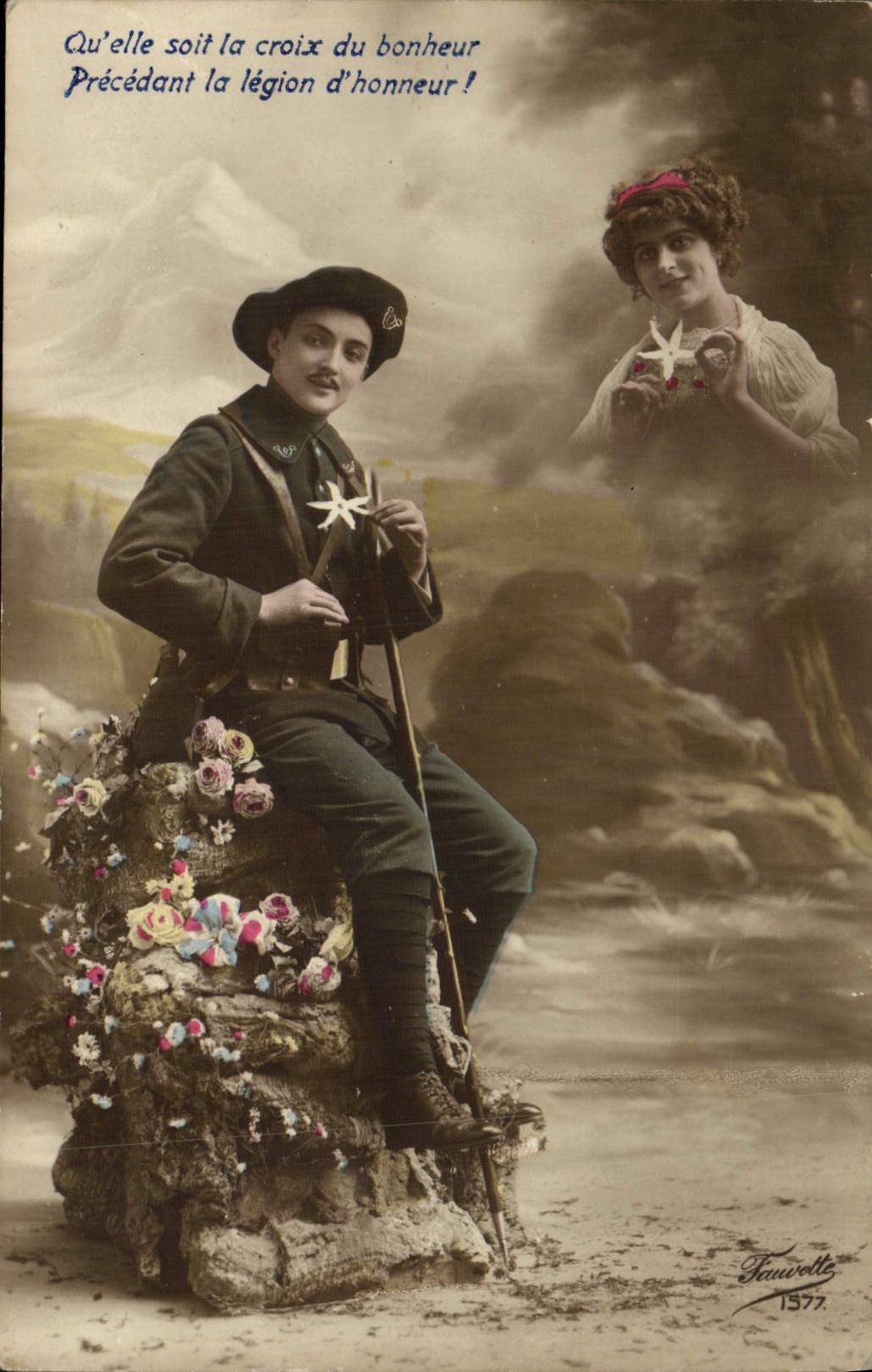 CPA Femme Soldat Miltiaria Chasseur alpin 