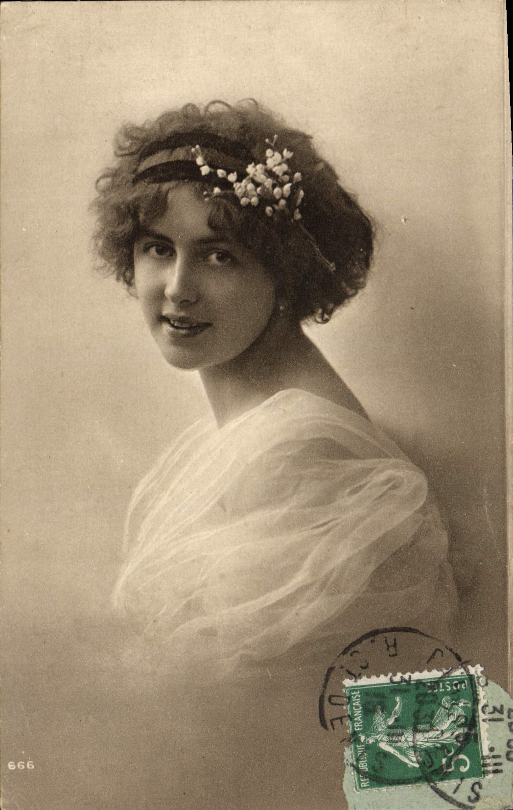 CPA Fantaisie Femme 