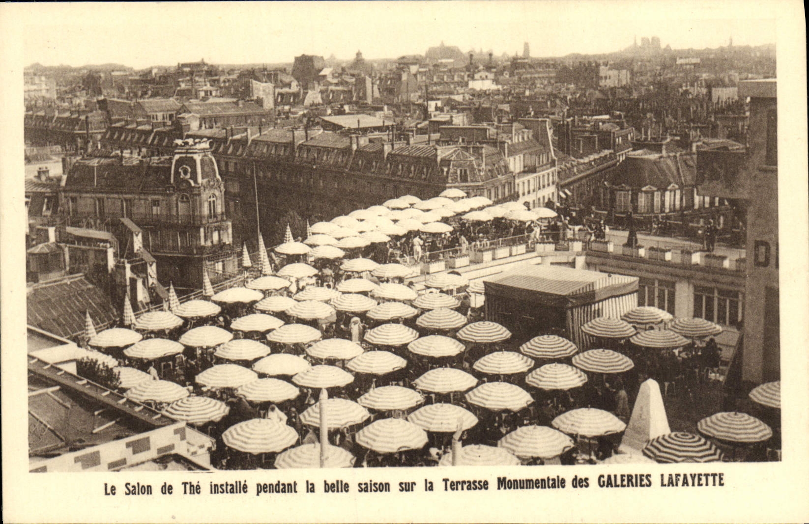 CPA Paris Salon de the Galeries lafayette 