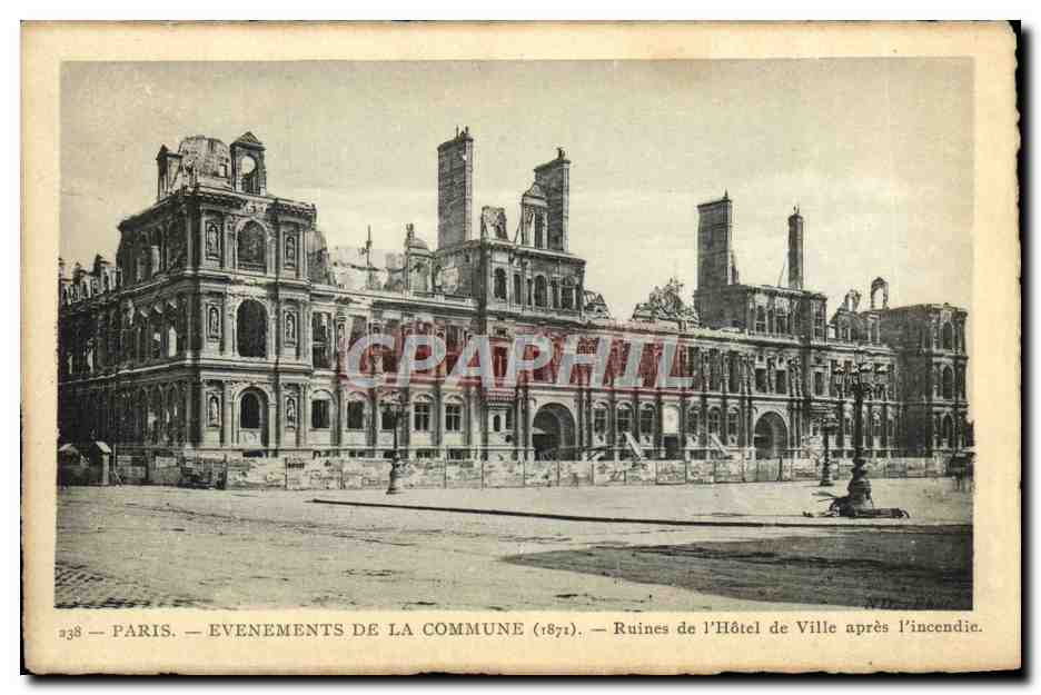 CPA Paris Evenements de la Commune 1871 Ruines de l'Hotel de Ville apres l'incendie