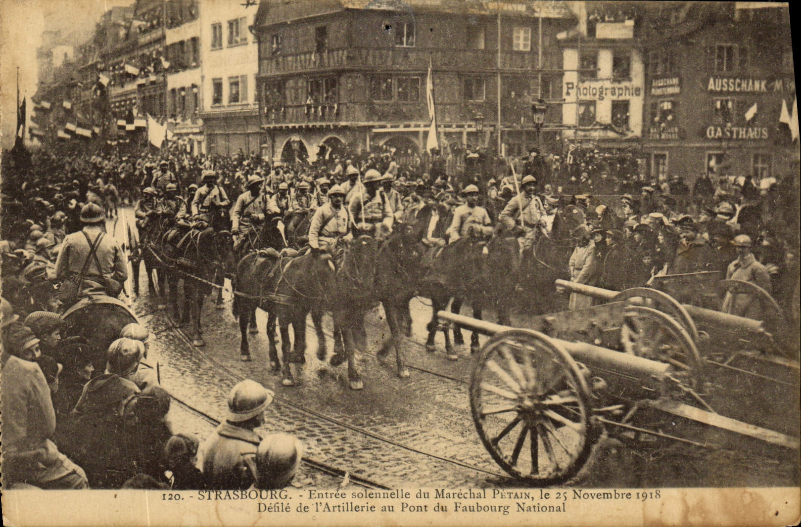 Strasbourg — Entrée solennelle du Maréchal Pétain, le 25 Novembre 1918 — Photographie