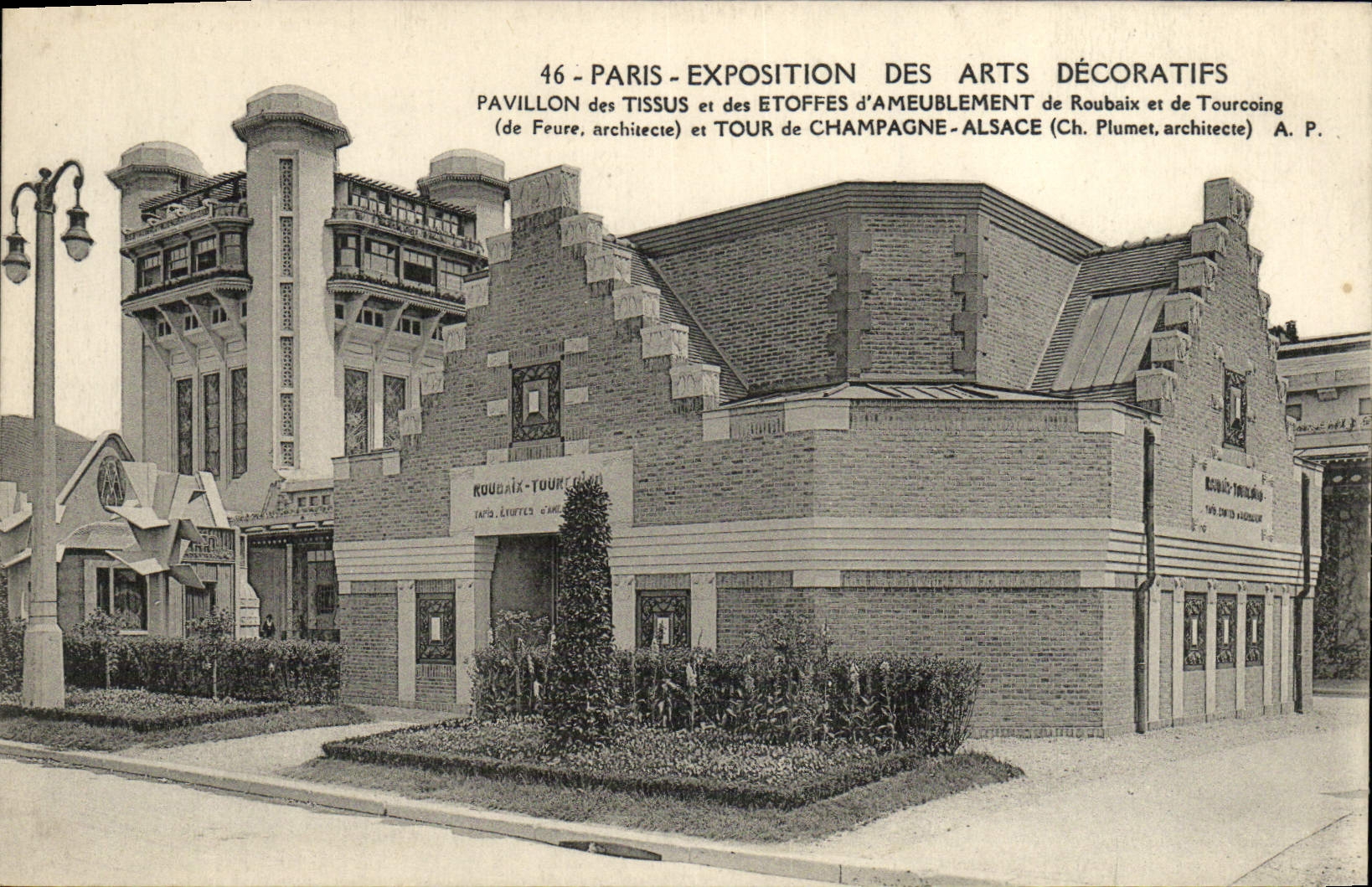 Paris - Exposition des Arts Décoratifs - Pavillon des Tissus et des Étoffes d'Ameublement de Roubaix et de Tourcoing (de Feure, architecte) et Tour de Champagne-Alsace (Ch. Plumet, architecte)