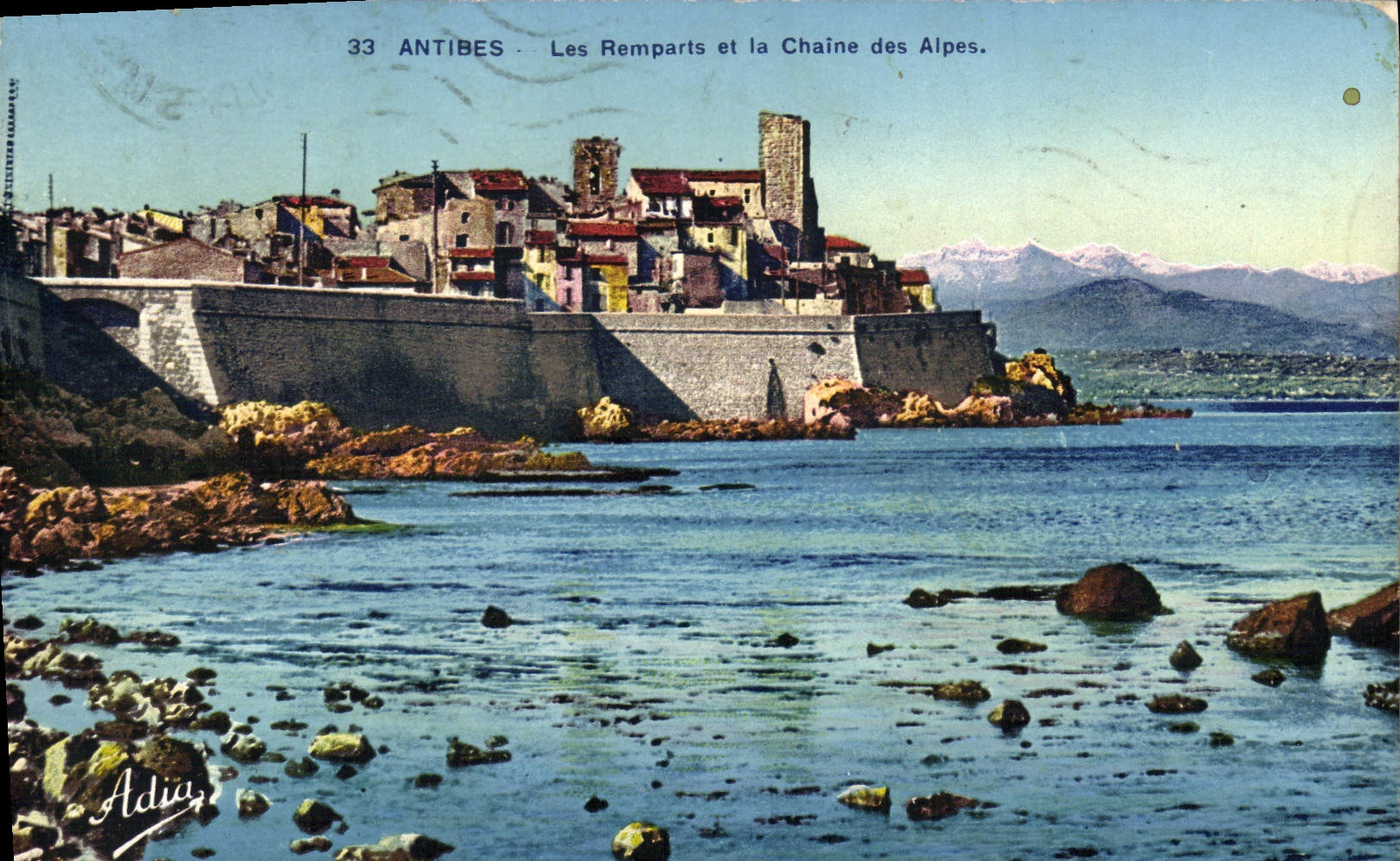 CPA Antibes Les Remparts et la Chaine Des Alpes