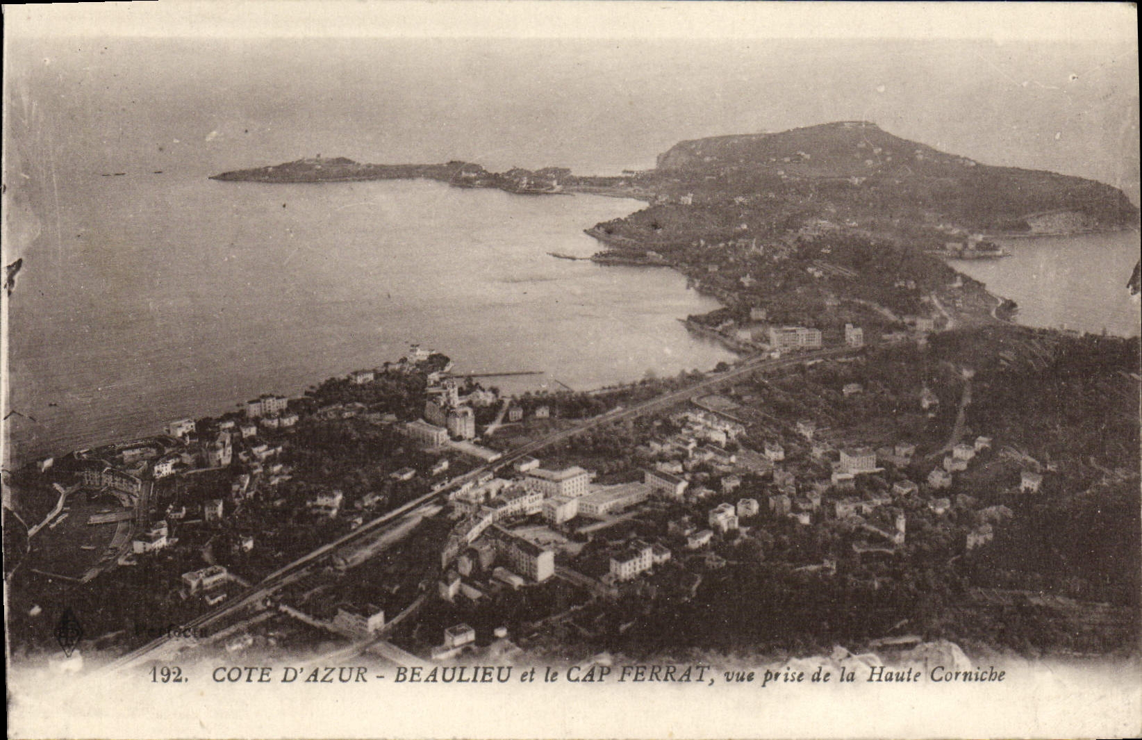 CPA Beaulieu Cote D'Azur et le Cap Ferrat Vue prise de la haute corniche 