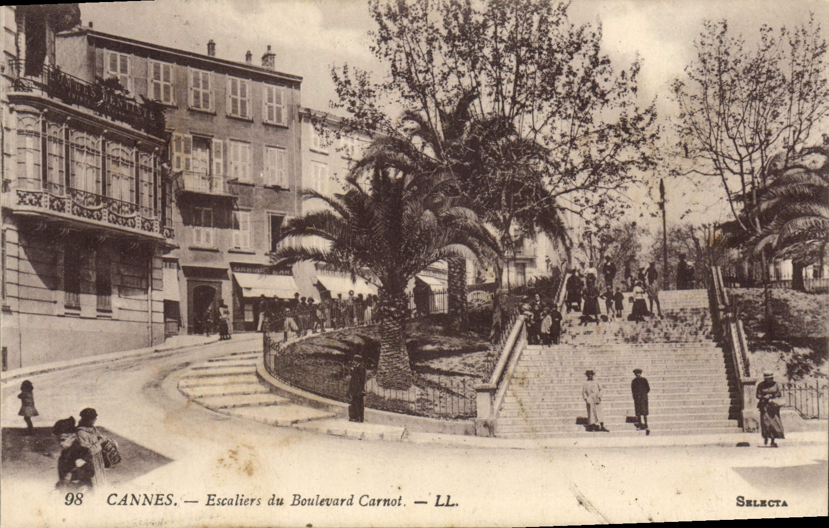 CPA Cannes escaliers du Boulevard Carnot
