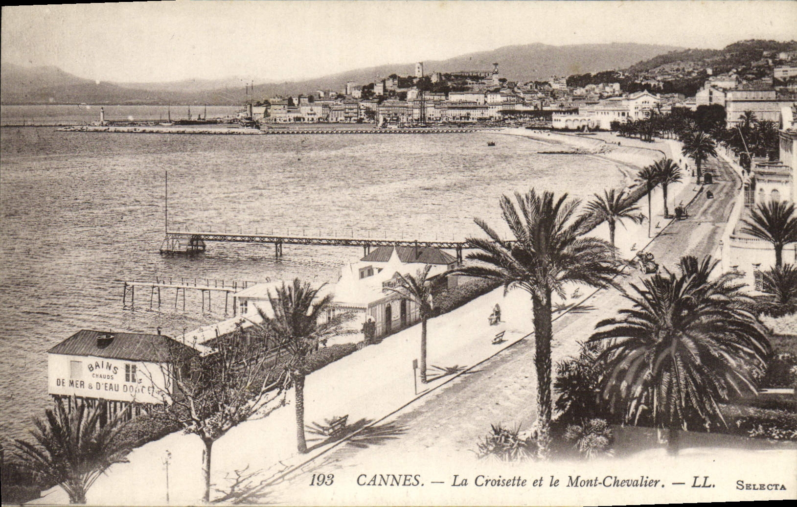 CPA Cannes La Croisette et le Mont Chevalier