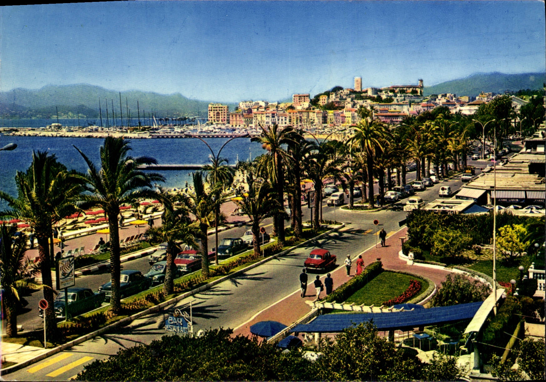 CPM Cannes La Croisette et le Suquet