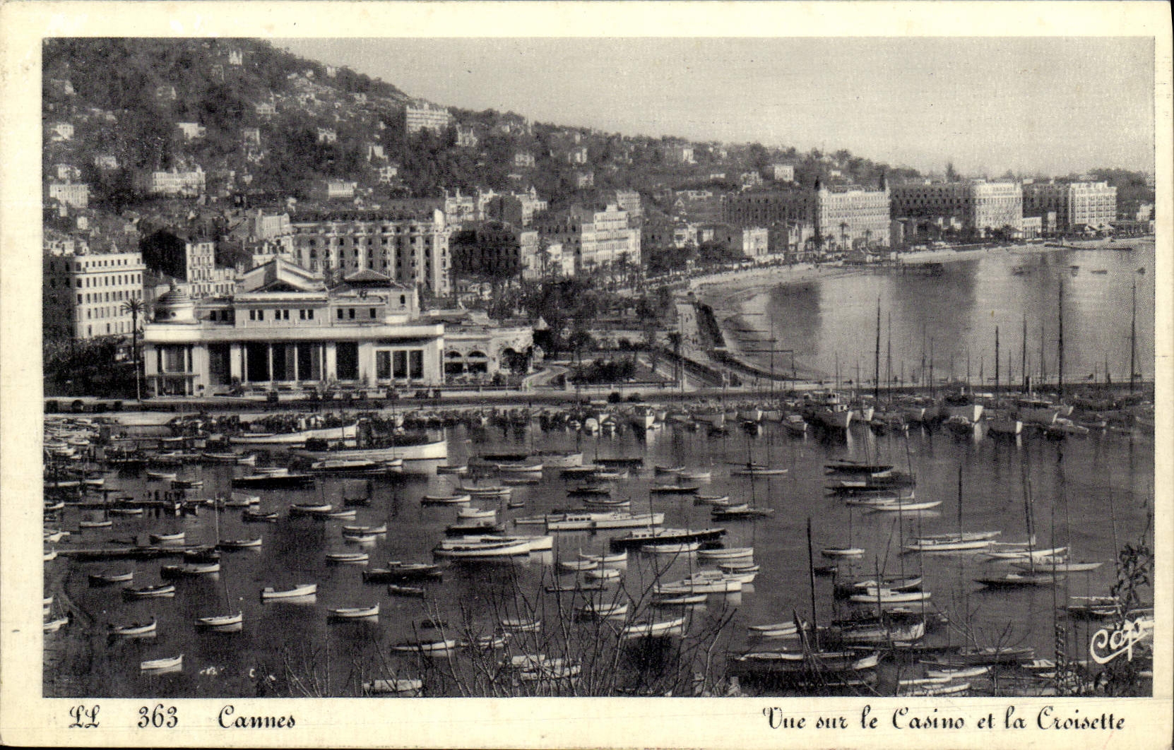 CPA Cannes Vue sur le Casino et la Croiselle