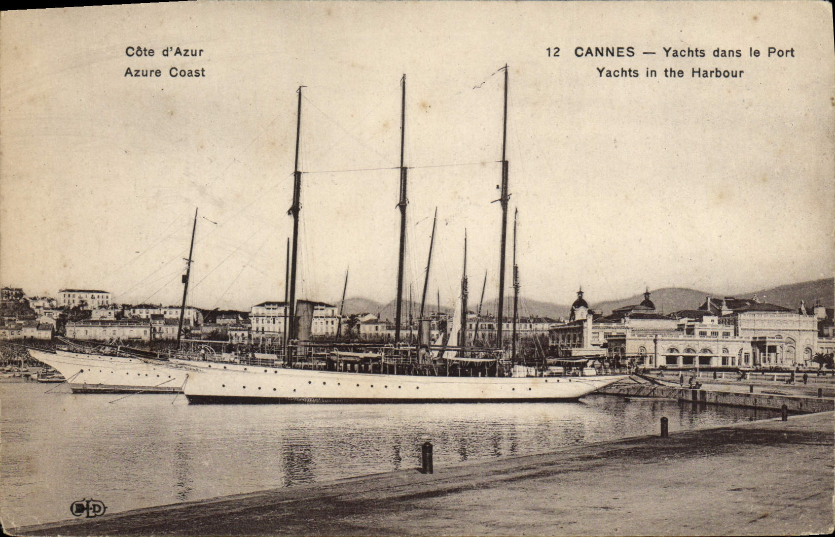 CPA Cannes Yachts dans le Port Bateaux