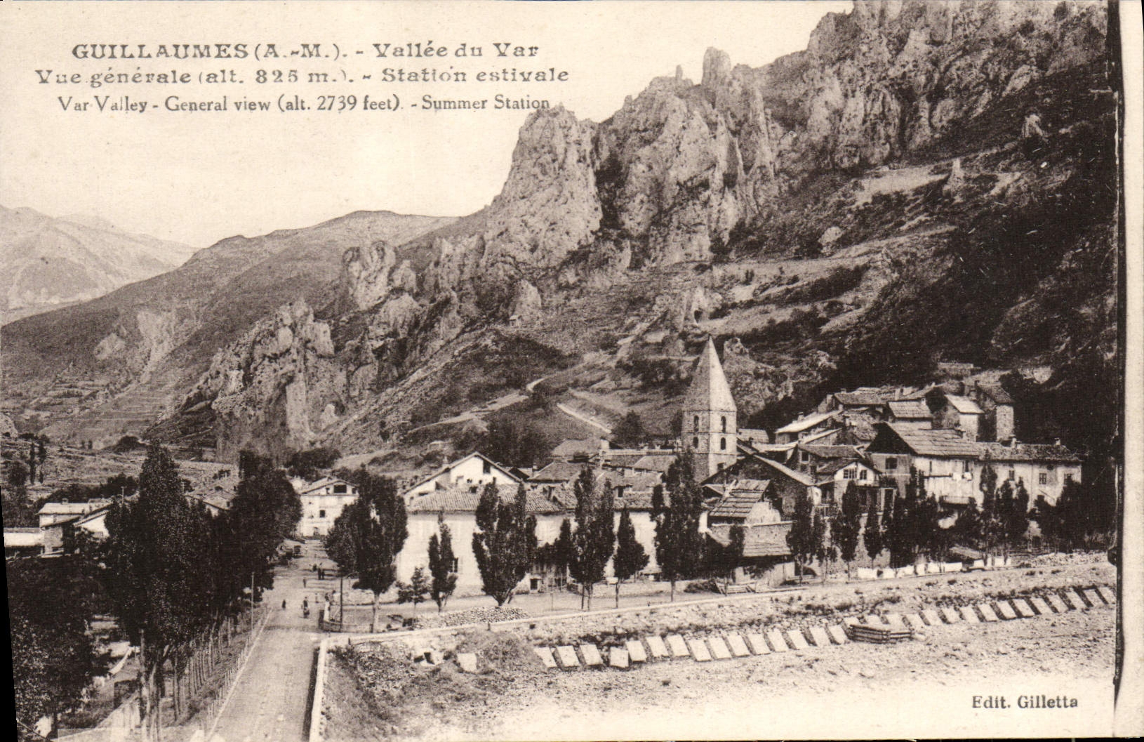 CPA Guillaumes Vallee du Var Vue generale Station estivale 
