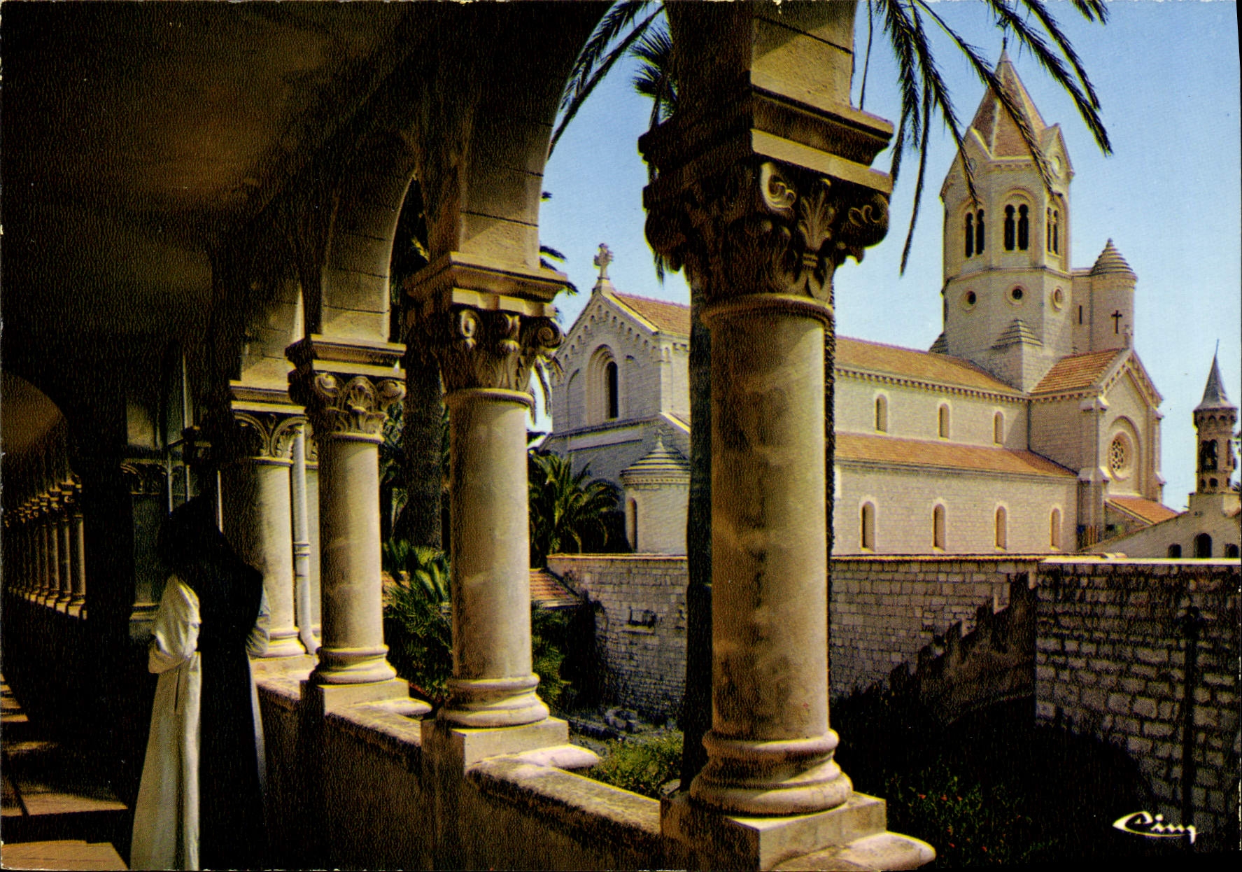 CPM Ile Saint Honorat Cannes Le nouveau cloitre 