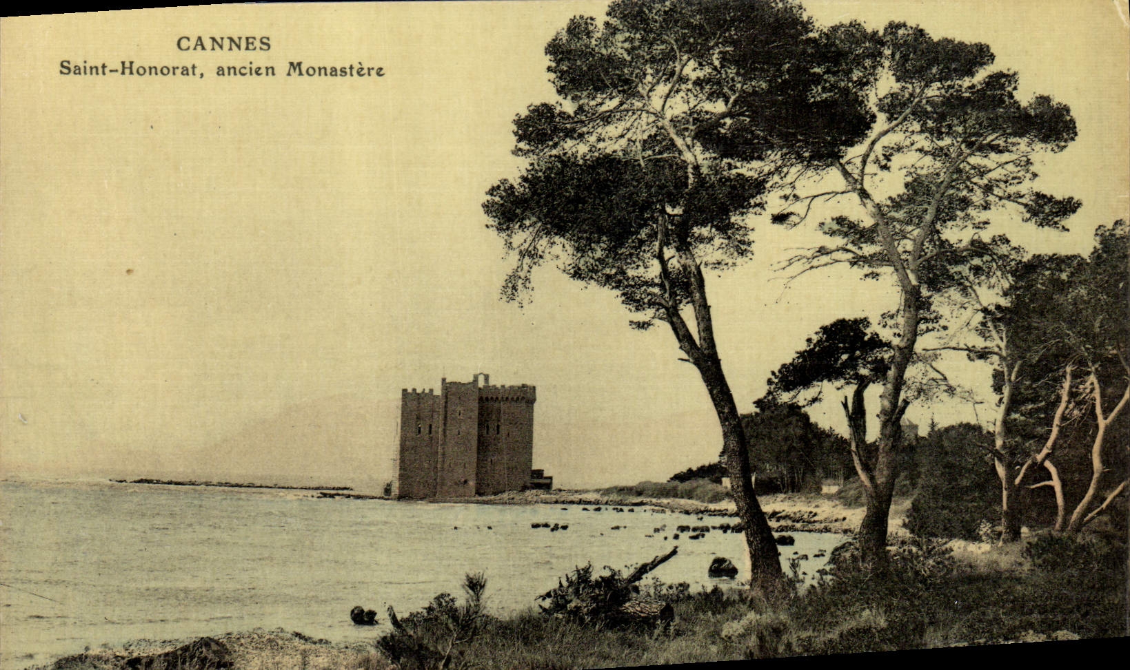 CPA Cannes Saint Honorat ancien Monastere (carte toilee)