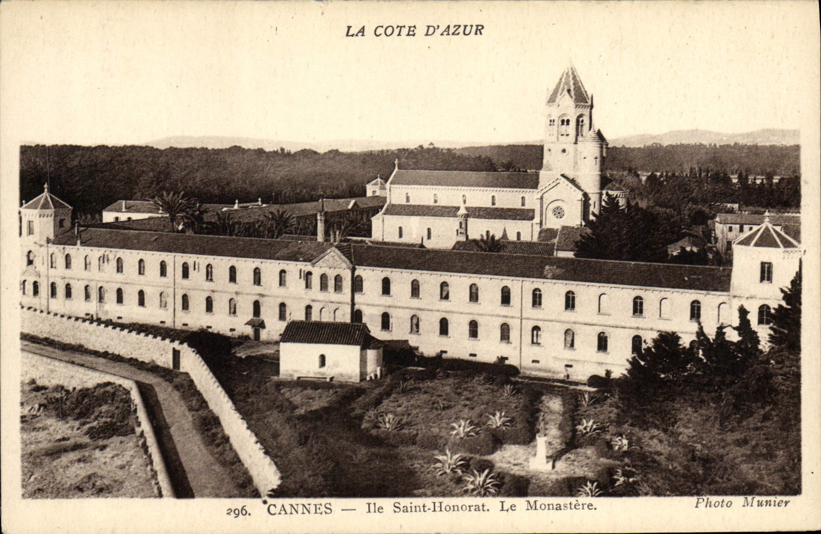 CPA Cannes Ile Saint Honorat Le Monastere 
