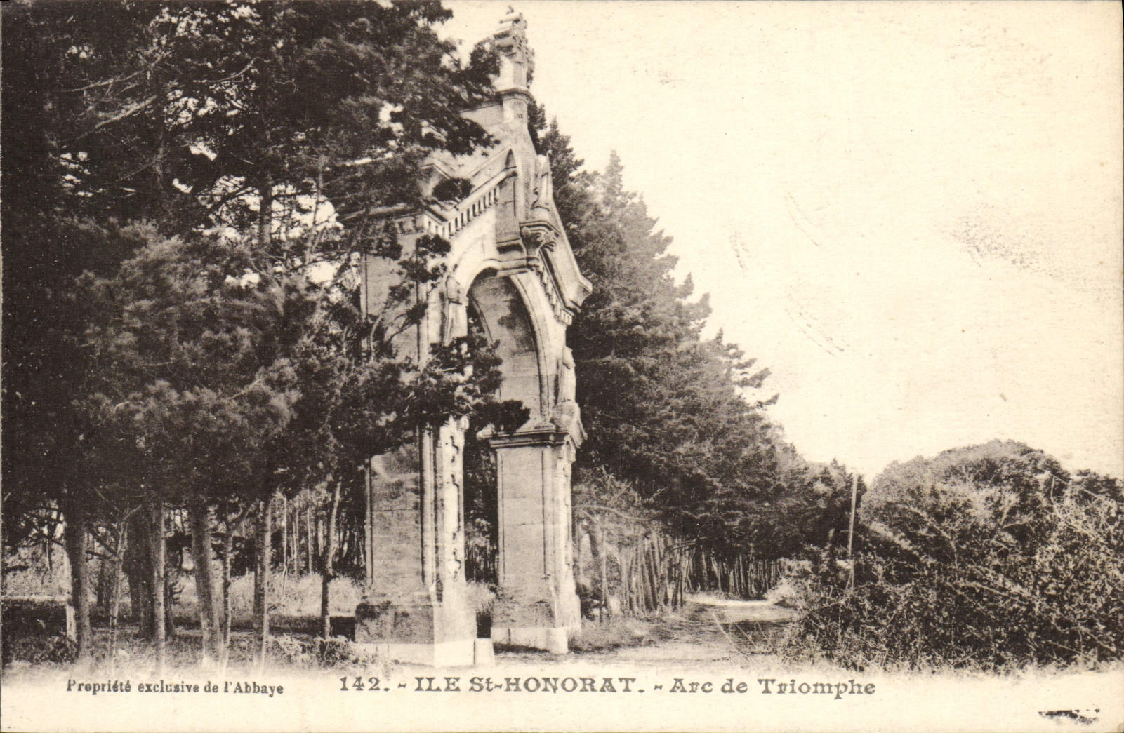 CPA Ile St Honorat Arc de Triomphe 