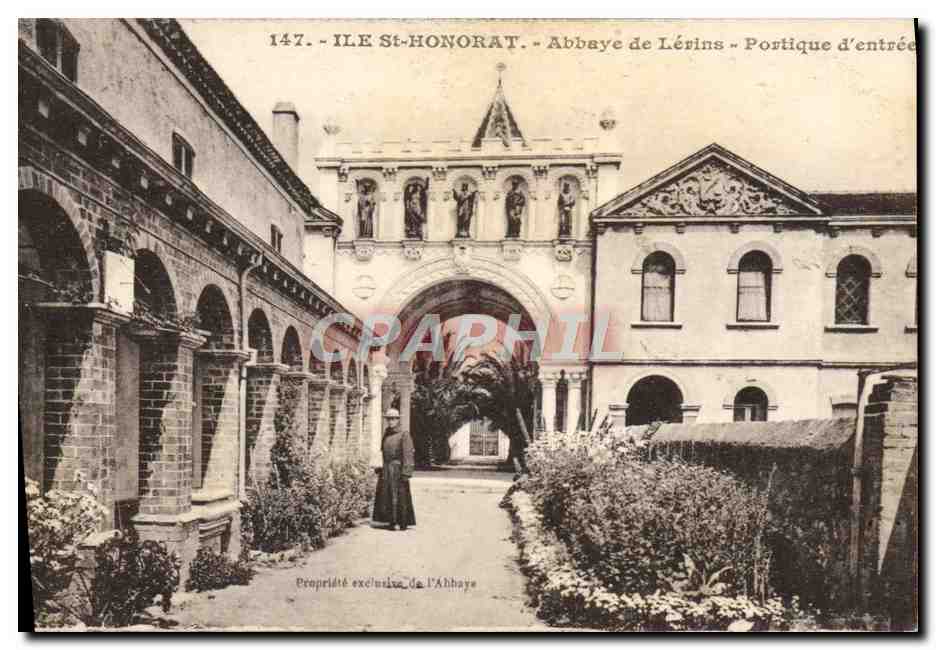 CPA Ile St Honorat Abbaye de Lerins Portiquue d'entree