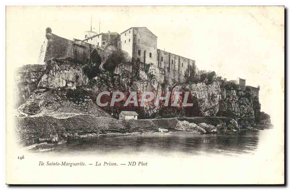 CPA lle Sainte Marguerite La Prison