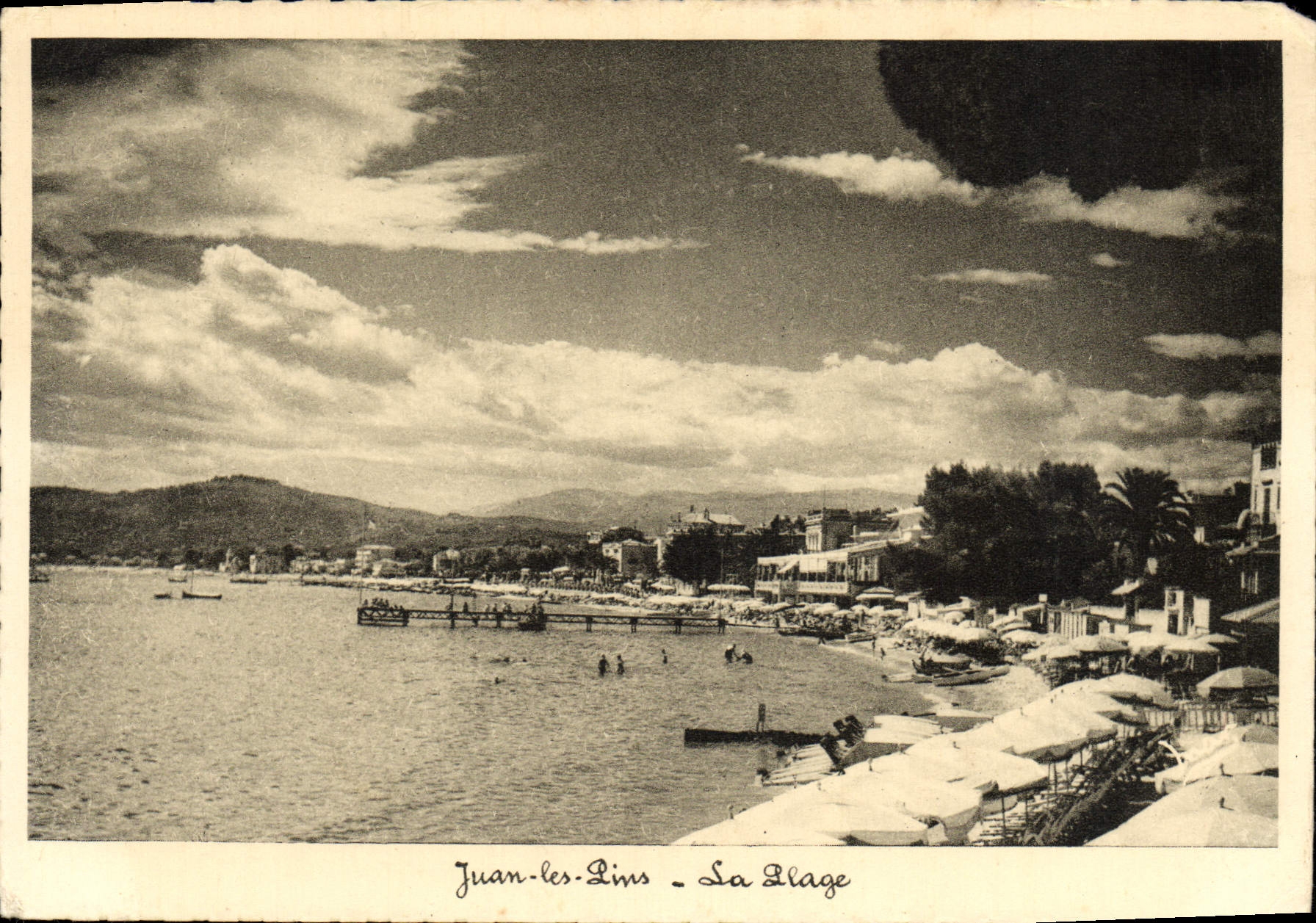CPA Juan les Pins La Plage 
