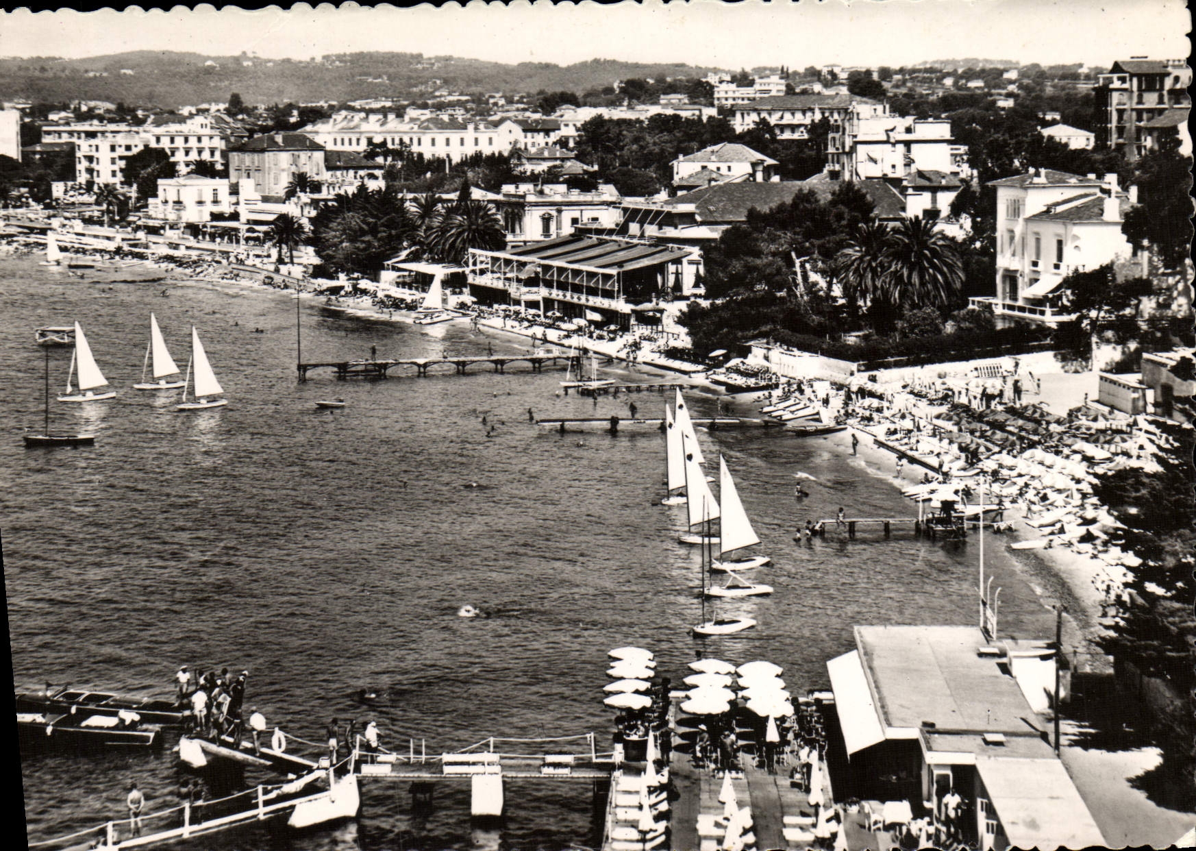 CPM Juan les Pins Plages du Casino et du Provencal