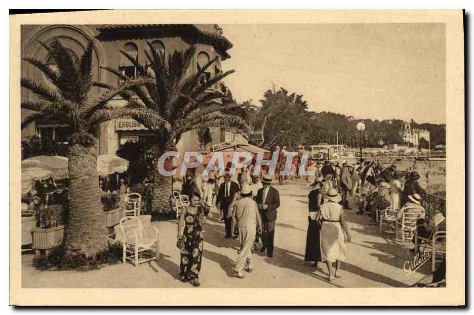 CPA Juan les Pins Un coin de la Promenade 