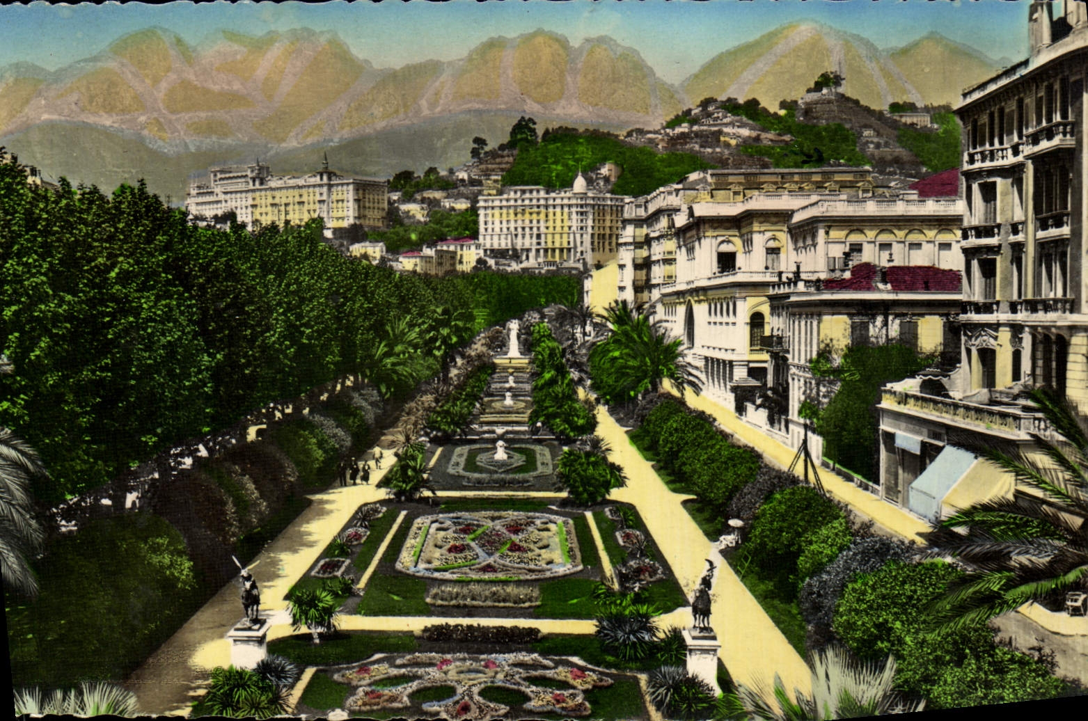 CPA Menton Vue Generale Des Jardins Hotels et montagnes de St Agnes