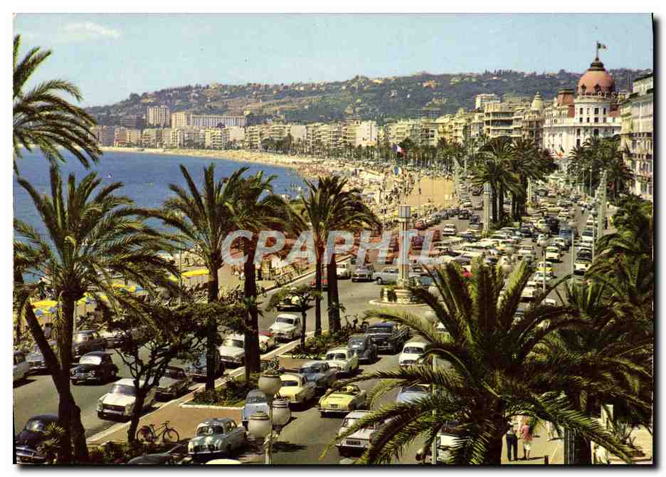 CPM Nice La Cote d'Azur La Promenade Des Anglais