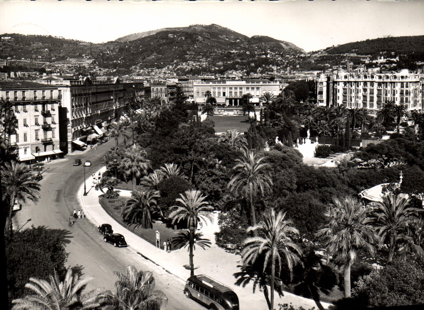 CPA Nice Les Jardins Albert 1er Le Casino Le Theatre de Verdure