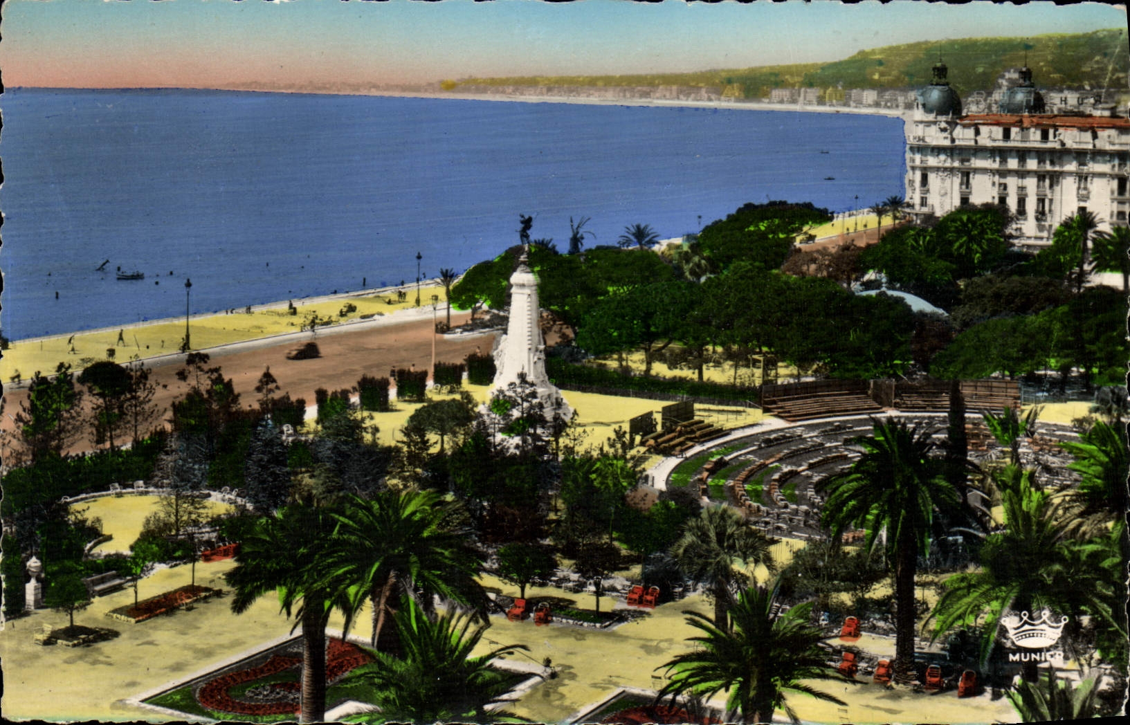 CPA Nice Le Monument du Centenatre et le theatre de Verdure 